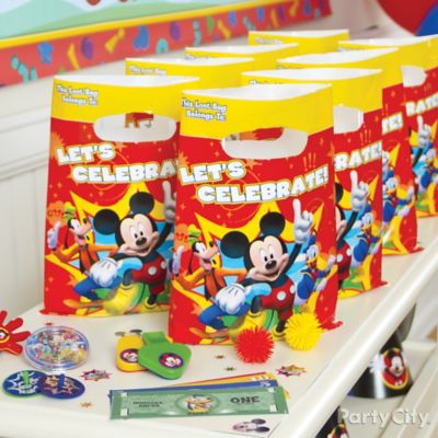 Mickey Mouse Favor Pack for 8 Idea