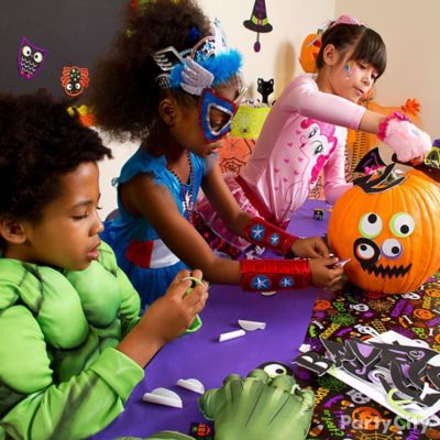 Halloween Class Pumpkin Decorating Idea
